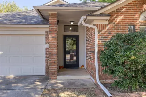 1805 E View Dr, Norman, OK 73071 photo 3