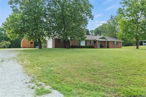 120 Byng Ave, Ada, OK 74820 photo 4