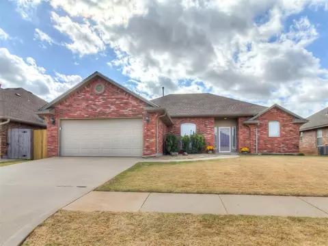 10820 NW 37th St, Yukon, OK 73099