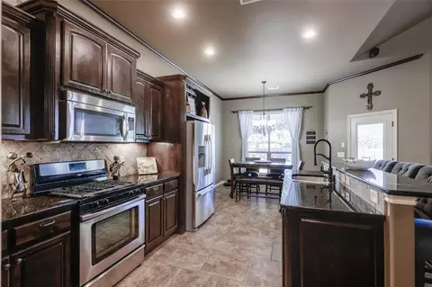 2425 Glenmere Dr, Edmond, OK 73003 photo 10