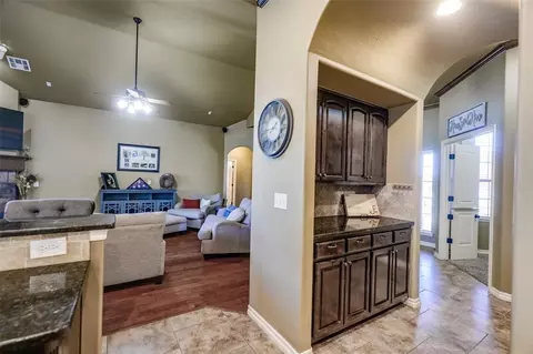 2425 Glenmere Dr, Edmond, OK 73003 photo 12