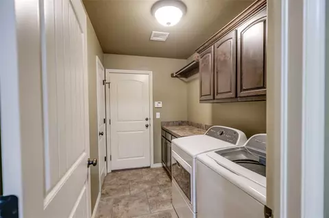 2425 Glenmere Dr, Edmond, OK 73003 photo 15