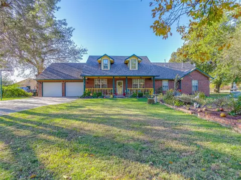 2320 W Franklin Rd, Norman, OK 73069