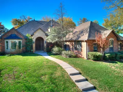 101 W Simmons Rd, Edmond, OK 73034