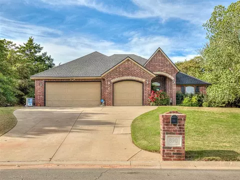 890 Walnut Ridge Cir, Guthrie, OK 73044