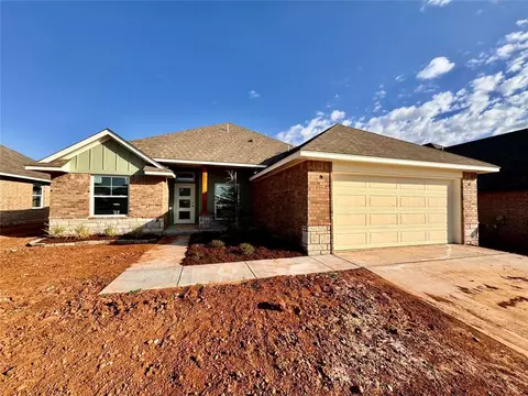 9305 NW 141st St, Yukon, OK 73099