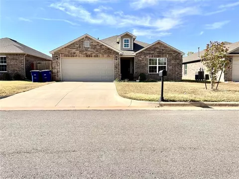 10137 Wimbledon Ct, Nichols Hills, OK 73120