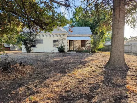 2023 N Independence St, Enid, OK 73701