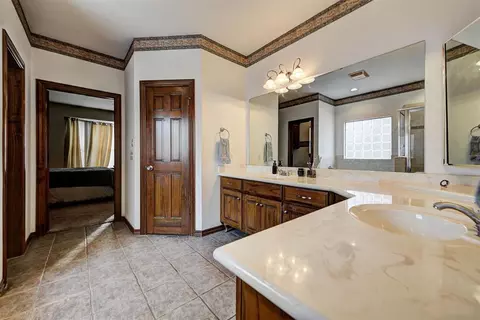 1744 S Dobbs Rd, Harrah, OK 73045 photo 25
