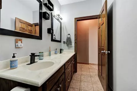 1744 S Dobbs Rd, Harrah, OK 73045 photo 32