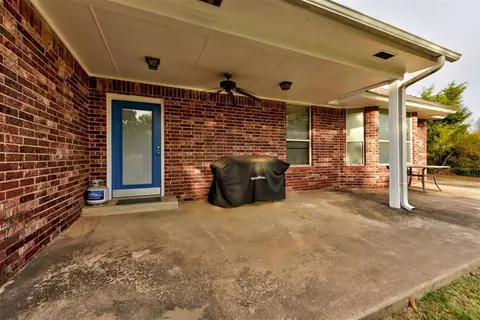 1744 S Dobbs Rd, Harrah, OK 73045 photo 35