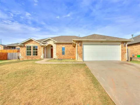 508 Woodsong Dr, Norman, OK 73071