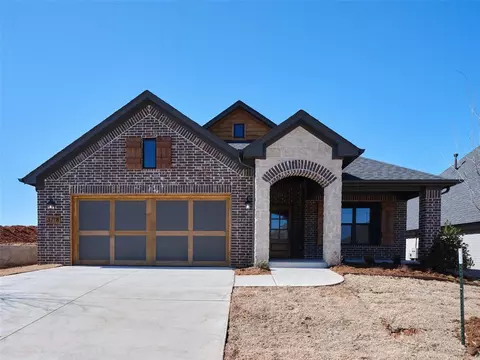 3718 Hardy Dr, Norman, OK 73069