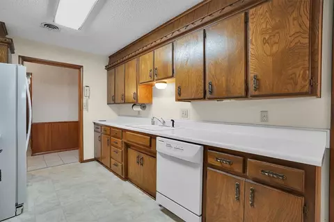 409 S Mockingbird Dr, Altus, OK 73521 photo 13