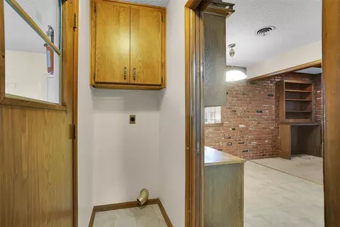 409 S Mockingbird Dr, Altus, OK 73521 photo 28
