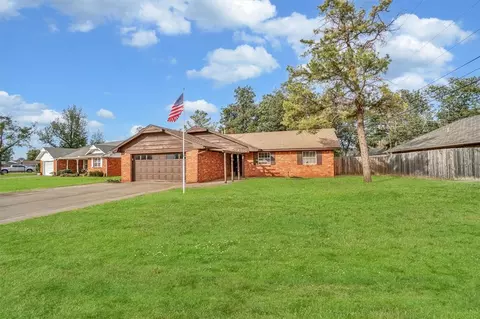 409 S Mockingbird Dr, Altus, OK 73521