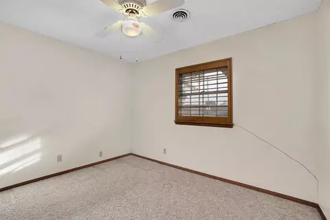 409 S Mockingbird Dr, Altus, OK 73521 photo 27