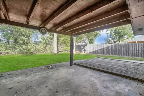 409 S Mockingbird Dr, Altus, OK 73521 photo 29