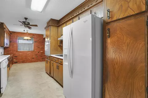 409 S Mockingbird Dr, Altus, OK 73521 photo 12