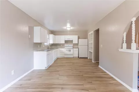 906 Devon St, Yukon, OK 73099 photo 9