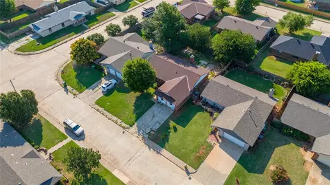 906 Devon St, Yukon, OK 73099 photo 3