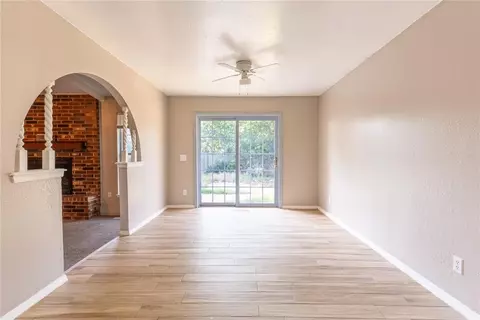 906 Devon St, Yukon, OK 73099 photo 8