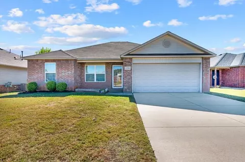 1320 Onyx St, Noble, OK 73068