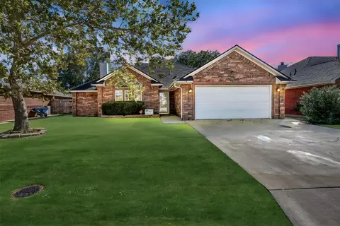 516 S Quail Run, Altus, OK 73521