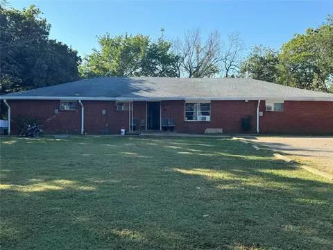 202 W Highland St, Tecumseh, OK 74873