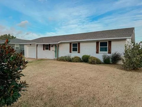 408 E Skyview Dr, Hinton, OK 73047 photo 3