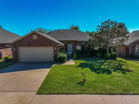 616 Night Hawk Dr, Norman, OK 73072