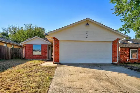 8620 Cedar Ridge Dr, Oklahoma City, OK 73110