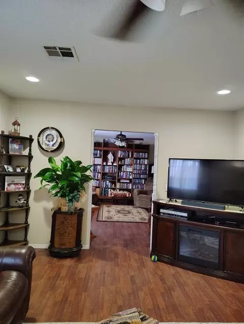 308 N Elm Creek Rd, Cushing, OK 74023 photo 6