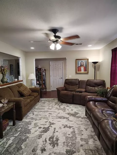 308 N Elm Creek Rd, Cushing, OK 74023 photo 7
