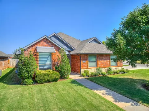 15900 Positano Dr, Edmond, OK 73013