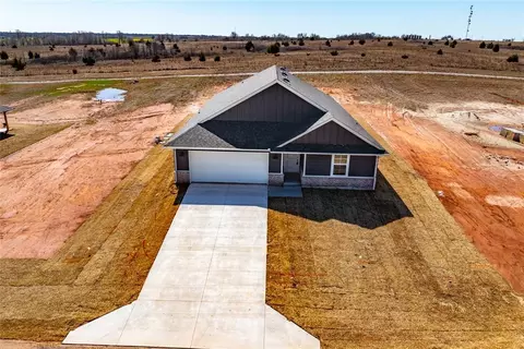 1935 Olive Ave, Tuttle, OK 73089 photo 4