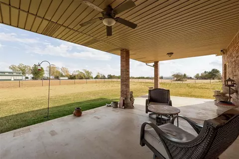 104 Mockingbird Ln, Tuttle, OK 73089 photo 5
