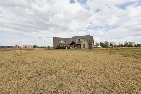 104 Mockingbird Ln, Tuttle, OK 73089 photo 2