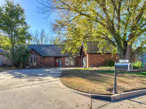 11512 Buckingham Ct, Yukon, OK 73099