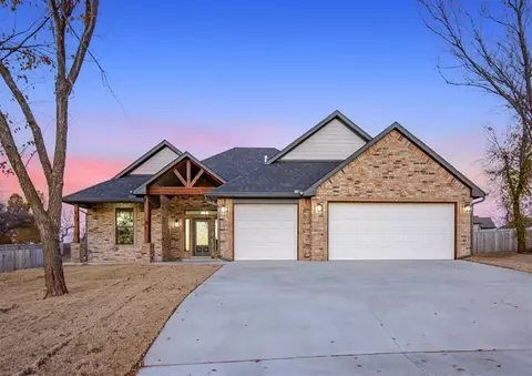 1452 Deer Rdg, Tuttle, OK 73089