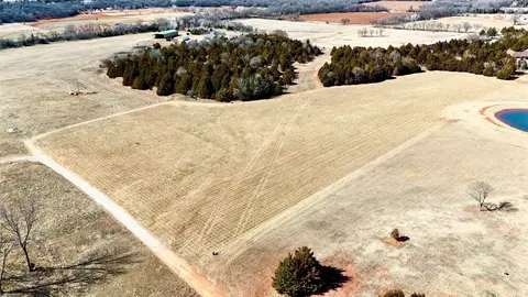 16655 Hidden Acres Ct, Luther, OK 73054