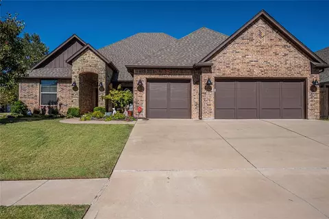 809 NW 186th St, Edmond, OK 73012