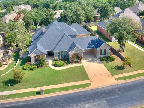 3017 Basanova Dr, Edmond, OK 73034