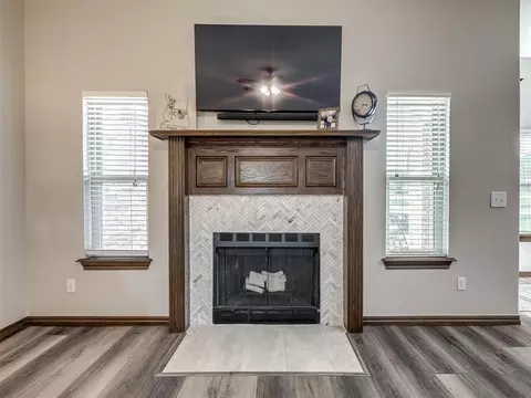 205 Alvie Dr, Tuttle, OK 73089 photo 9