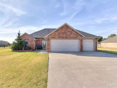 205 Alvie Dr, Tuttle, OK 73089 photo 2