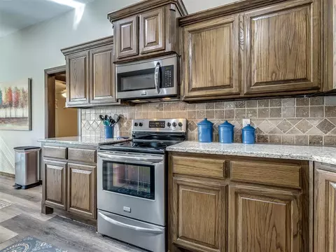 205 Alvie Dr, Tuttle, OK 73089 photo 15
