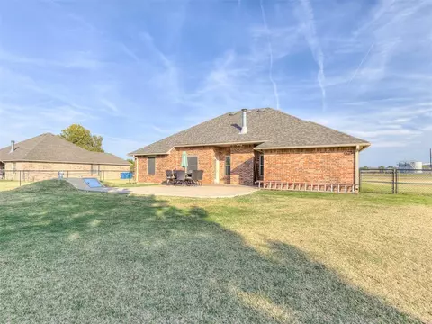 205 Alvie Dr, Tuttle, OK 73089 photo 43