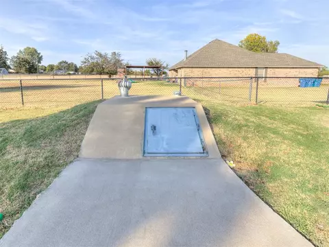 205 Alvie Dr, Tuttle, OK 73089 photo 41