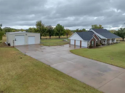 114 Frisco Rd, Tuttle, OK 73089