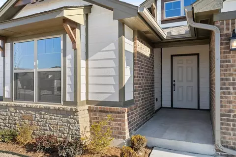 328 Park Ln, Harrah, OK 73045 photo 3